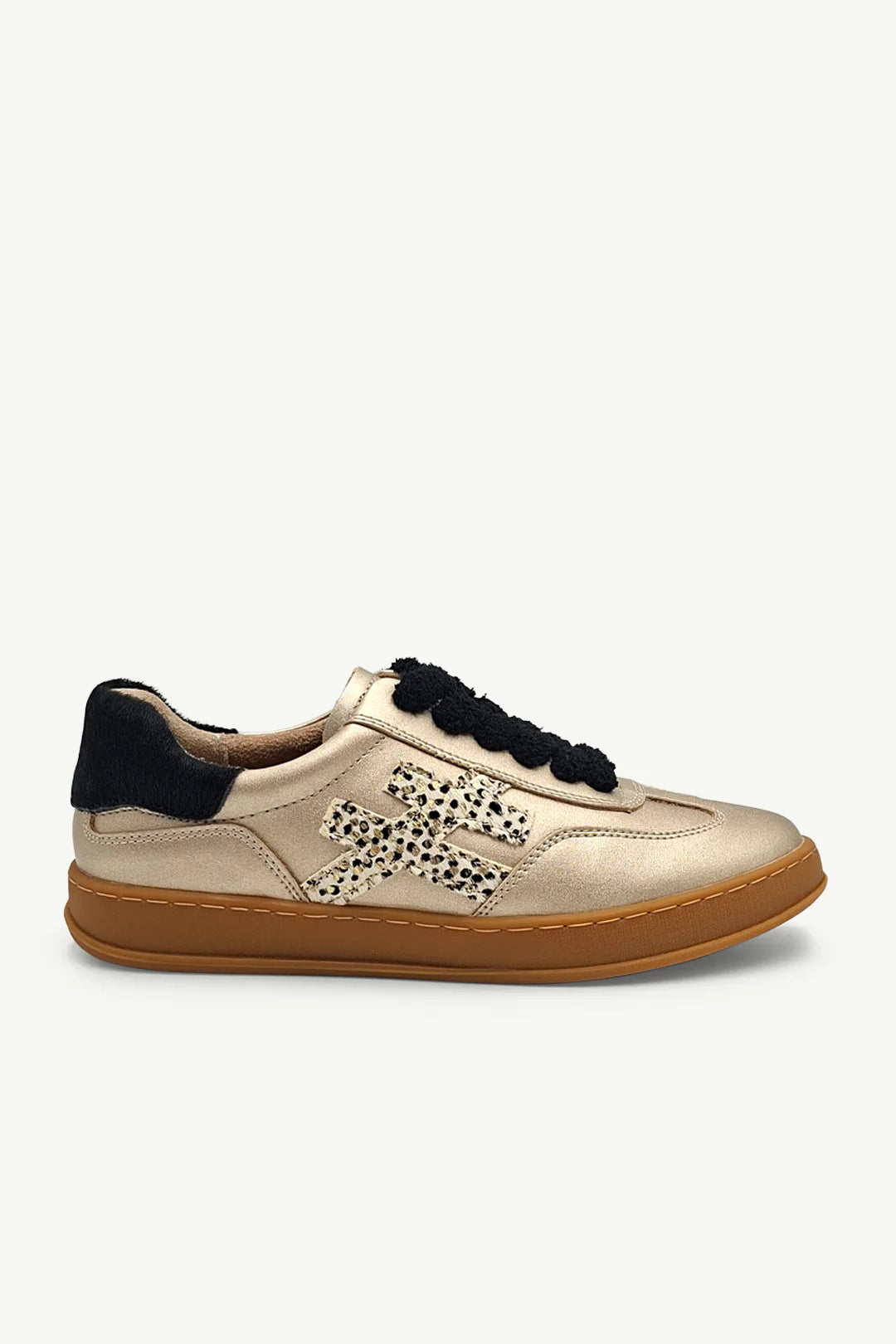 Lumi Sneaker