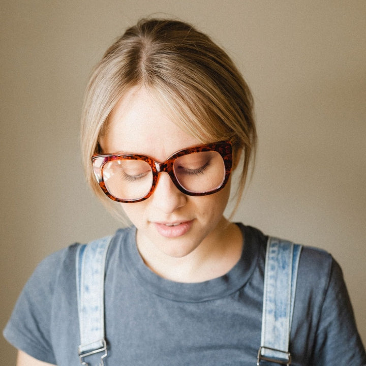 Riviera Tortoise Magnifying Reader R10