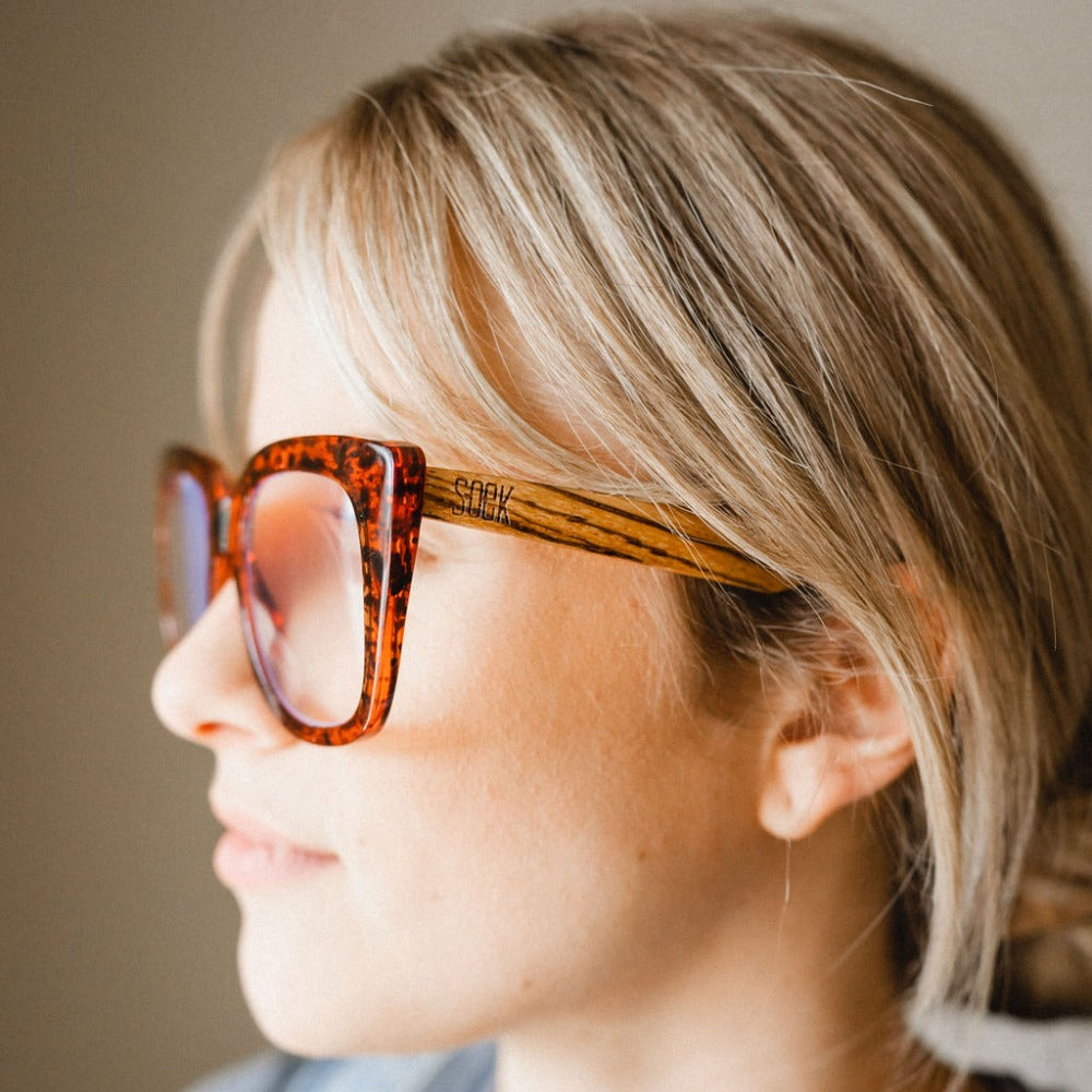 Riviera Tortoise Magnifying Reader R10